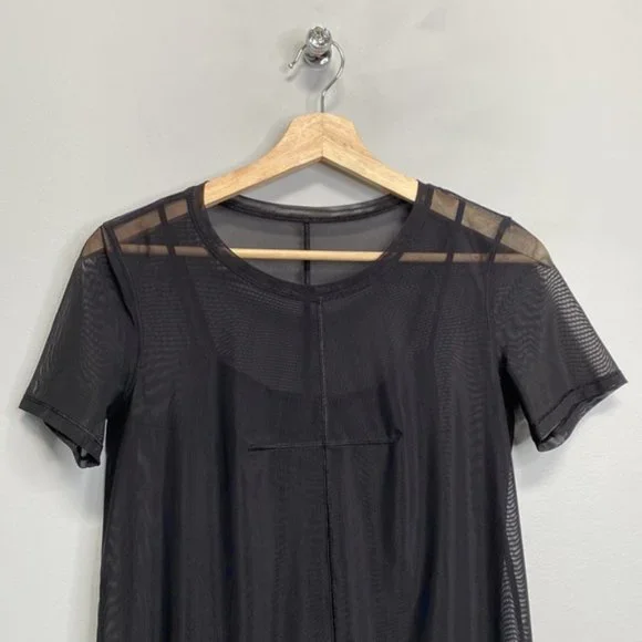 ❗️SOLD❗️2018 Lululemon Black Mesh Short Sleeve Mini Ready To Reach Dress Size 6 - Picture 8 of 8